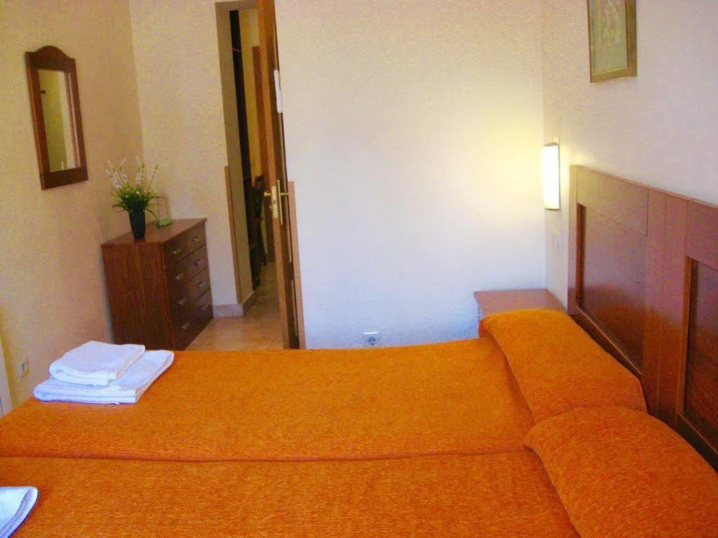 Hostal Tirso Plaza Madrid Extérieur photo