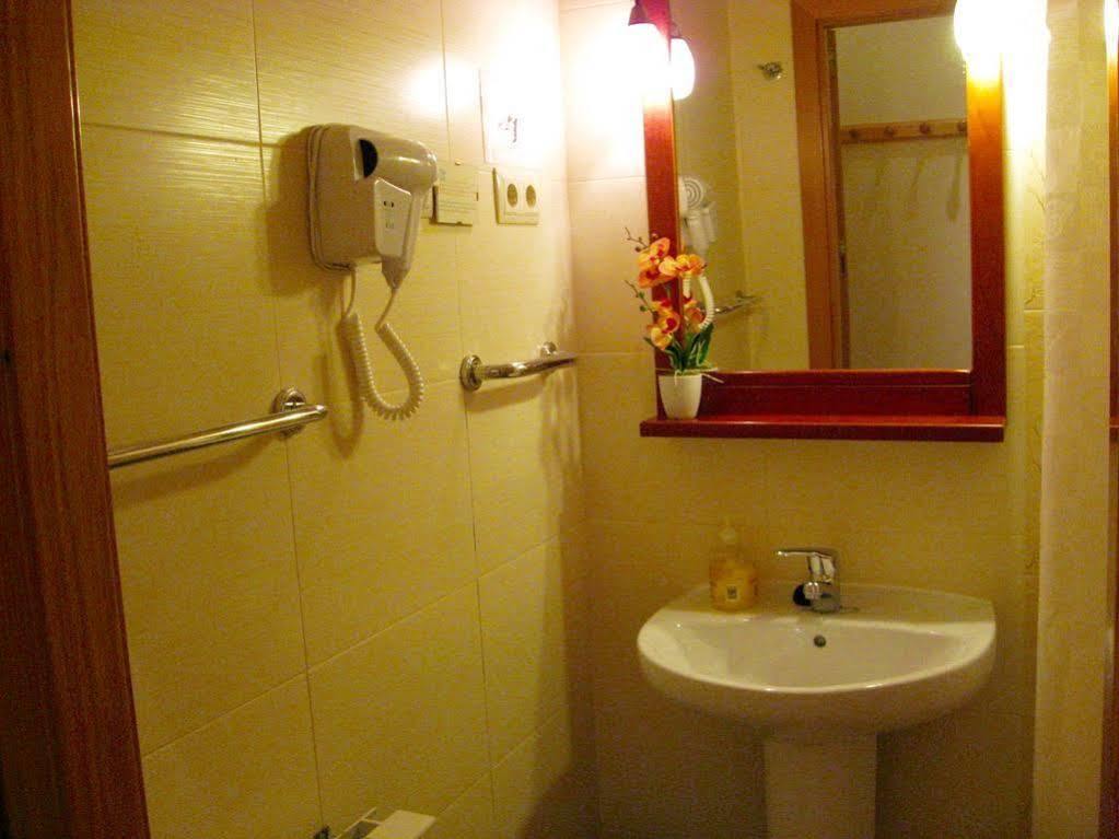 Hostal Tirso Plaza Madrid Extérieur photo
